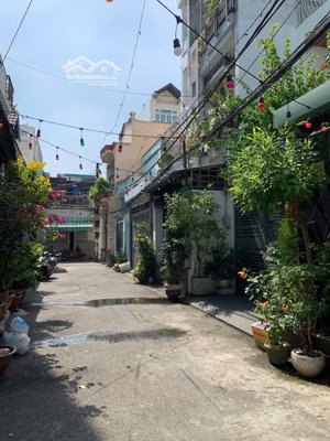 ban nha chinh chu phuong 11 go vấp diện tích 5 x13 gia 6,8 ty