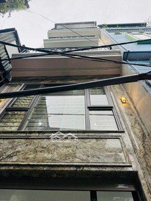 chủ nhà cần tiền bán gấp , giảm sâu 500tr, nhà đẹp view thẳng hồ linh đàm