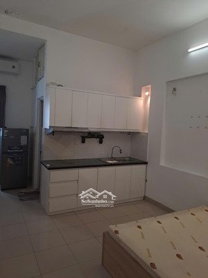 cho thuê căn hộ cao cấp trung tâm quận 1, giá rẻ, đầy đủ tiện nghi, đủ tiện ích xung quanh.