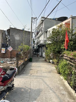 đất 2 xẹc tô ký ngay cầu vượt quang trung giá đầu tư ra tô ký 200m