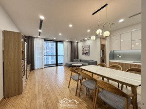 cho thuê căn hộ stellar garden 3 phòng ngủ full đồ đẹp, giá 19 tr/th, lh: 