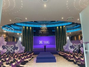 cho thuê mặt bằng văn phòng lớn mặt tiền trung tâm quận 7