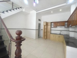 bán nhà 3 tầng hẻm 8m có lề , tại đường số 37, 8,85 tỷ, 67m2, 4pn, 2wc, pháp lý đầy đủ, mặt tiền 6m