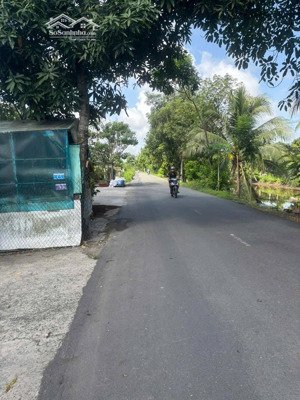 cần bán nhà mặt tiền đường kênh a, giá 5,5 tỷ