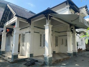 biệt thự mặt tiền lý thái tổ cần bán