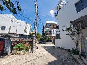 lô đất ngang 7,8m hướng đông nam- vĩnh hoà ( cũ) phường bắc nha trang