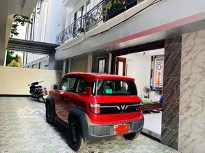 bán nhà mới keng phúc đồng long biên. ô tô đỗ cửa, mt: 4.7m. nhỉnh 7 tỷ