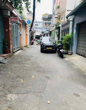 90m2, 7 tỷ, 3 tầng, lâm văn bền q7