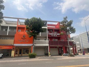 bán nhà đường đồng khởi, tp mới bình dương nhà hoàn thiện, đang có thu nhập