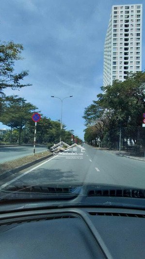 cho thuê nhà mặt tiền nguyễn văn linh, khu vực phú mỹ hưng dtsd 300m2. liên hệ mr tuấn