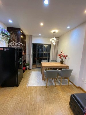 bán căn hộ tầng trung của dự án chung cư goldsilk