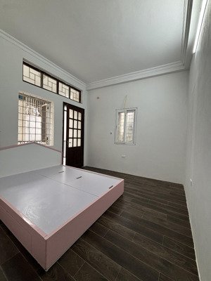 chính chủ nhờ bán nhà đội cấn hơn 11 tỷ- diện tích 41m2- lõi ba đình- 5 tầng với 3 thoáng ở thích