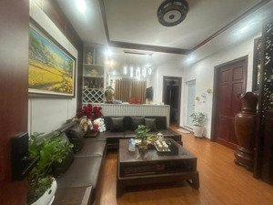 chính chủ em bán gấp căn chung cư ct1 ngô thì nhậm hà đông