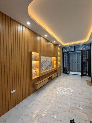 cần bán gấp căn nhà mới xây tại hạ hội tân lập nhà 5 tầng nội thất cơ bản
