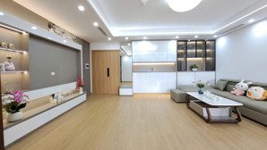 bán căn hộ 135m2, 4 ngủ mặt phố vũ phạm hàm, hà nội - giá 11.6 tỷ 