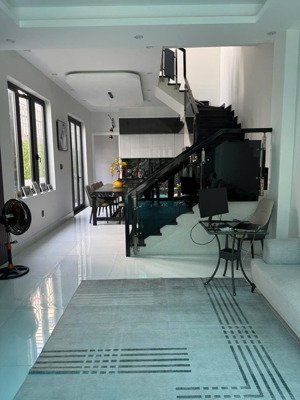 bán nhà đẹp xây tâm huyết hẻm bacu p.4 vũng tàu giá 7,5 tỷ