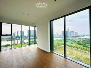 the crest- metropole cho thuê 3 phòng ngủ tầng cao view trực diện sông hàng hiếm.