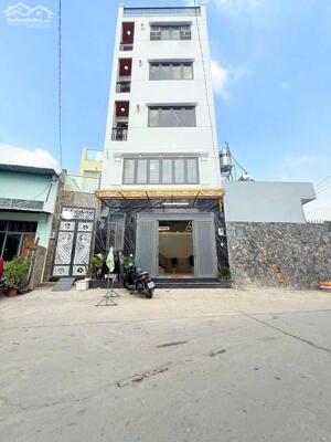 Chính chủ cần cho thuê căn nhà phố, đầy đủ nội thất cao cấp. Vị trí đắc địa trung tâm quận Bình Tân