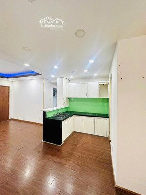 cần bán gấp căn hộ phú lợi phường 7, q8 thang bộ lầu 5. lh 