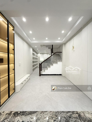 bán nhà vĩnh hưng 5 tầng xây mới 7 ngủ, ở hoặc cho thuê, ngõ thông tứ tung, dt 34m2 giá 7.48 tỷ