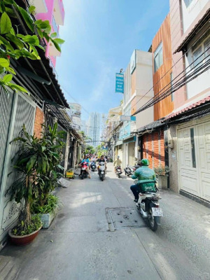 bán nhà riêng tại phạm hùng, quận 8, tp.hcm, giá tốt 6,3 tỷ, 24,6m2