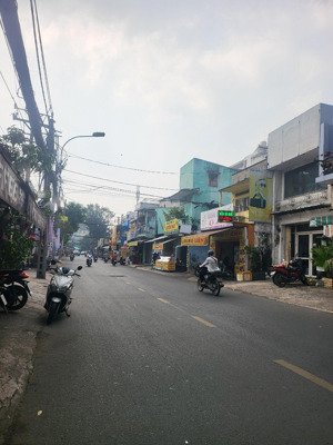 bán nhà chính chủ mặt tiền q11, lạc long quân, bình thới, minh phụng, 3 tầng, 38m2, giá 4,95 tỷ