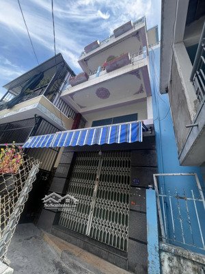 từ 3.8 tỷ hạ còn 3.650 tỷ bán nhanh nhà 3 tầng lạc thiện, bắc nha trang gần biển, sổ hồng hoàn công