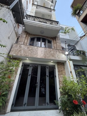 cho thuê cc mini đầy đủ nội thất, 8,7 triệu vnd, 32 m2 tại trần hưng đạo, p cầu ông lãnh, q1, hcm