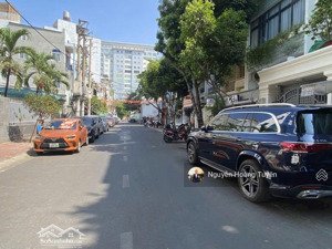 quá hiếm !ngang to 7,5m ngay công viên lê văn tám hẻm 6m võ thị sáu, q1(7,5 x 15m - 112m2)giá 23 tỷ