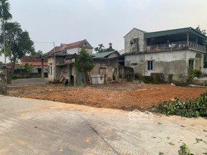 bán nhanh lô đất trung tâm thị trấn cẩm khê phú thọ chỉ 1,2 tỷ đồng dt 137m2 vuông đẹp sẵn sổ