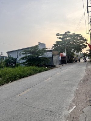 hàng thơm mới về khu phân lô mt thạnh xuân 52- 123m2 giá chỉ 5,5 tỷ