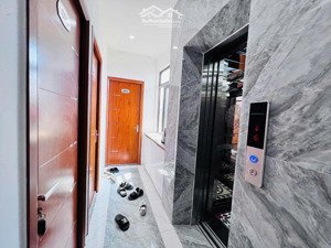 toà chdv hào nam - cát linh, căn góc, 3 thoáng, 10m ra phố, 75m2*7t*18pkk, thu 1.2 tỷ/năm