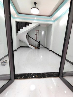 cho thuê nhà nguyên căn phạm văn chiêu, phường 14, gv, nhà sạch sẽ thoáng mát 3pn to