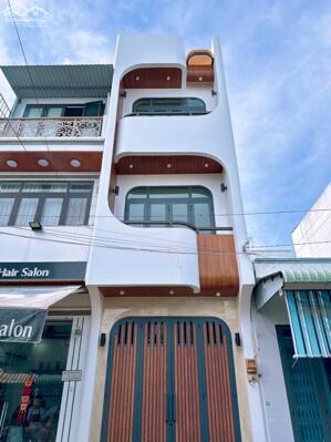 Nhà 1 trệt 2 lầu trục chính hẻm kinh doanh mua bán - Gần siêu thị Vincom