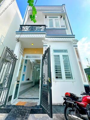 Nhà trệt lầu hẻm tổ 7 Nguyễn Văn Linh - Ngang bệnh viện đa khoa Trung Ương Cần Thơ