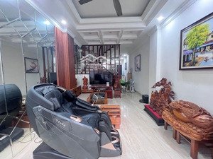 chốt nhanh căn nhà đẹp nhất bồ đề - ô tô đỗ cửa-gần ngay cầu chương dương-gần hồ giá 12,x tỷ 46m