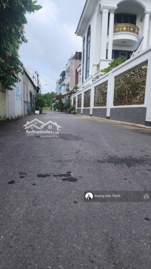 kẹt tiền bán gấp nhà đường 102 tăng nhơn phú q9