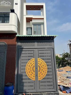 CHỦ GỬI BÁN NHÀ LẦU HÓA AN, BIÊN HÒA. Đường Nhựa Xe Tải .Chỉ 2Tỷ850