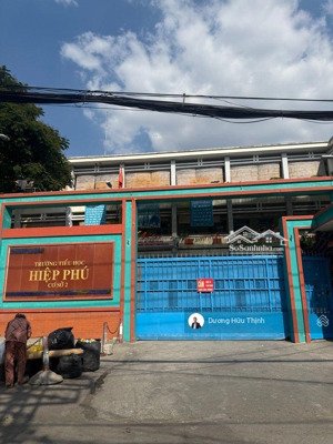 chị bảy kêu bán cái nhà trung tâm q9-gần vin metro