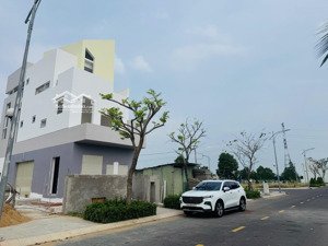 đất thổ cư 95m2 - 2 tỷ 555tr. dân cư hiện hữu, sổ hồng riêng công chứng ngay. lh oanh