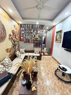 siêu phẩm nhà đẹp ngõ văn hương, trung tâm đống đa, dt 35m2, 4 tầng mt 3,7m, ngõ thông,