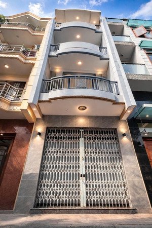 gấp bán ! hxh 6m dt:4 x 17m cn:70 m vị trí vàng quận 10 sư vạn hạnh p.hòa hưng chỉ còn 17,45 tỷ tl