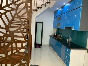 cho thuê nhà nguyên căn 5 tầng 35m2/sàn mới đẹp trên phố hồ tùng mậu, hn