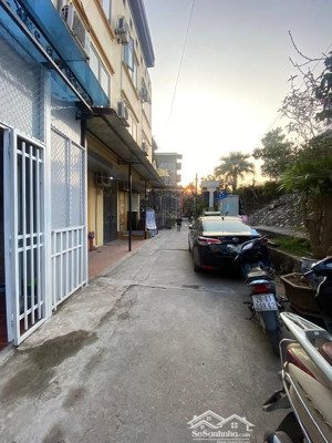 ngọc lâm,long biên-nhà đẹp 5 tầng thang máy xịn xò, oto , mới tinh lung linh , chủ xây tâm huyết