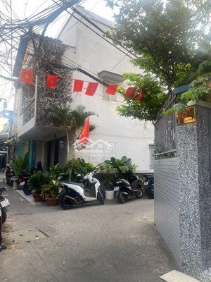 bán nhà 3 lầu hẻm đường tạ quang bửu phường chánh hưng tphcm (phường 3 q8 cũ tạ quang bửu