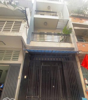 bán nhà hxh đẹp! nguyễn đình chiểu p4 q.3 (dt: 3,4 x 9,4 m)36m² 4 tầng vuông vức chỉ còn 8.2 tỷ tl