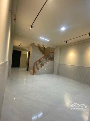 bán nhà đẹp 3 tầng - huỳnh tấn phát cạng kcx tân thuận quận 7 giáp quận 4 - dt 4x11 - chỉ 4tỷ99