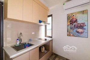 nhà riêng cao bảy tầng xây mới cho thuê full nội thất cách mặt hồ tây 20m