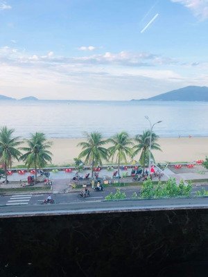 chính chủ gửi bán toà nhà 6 tầng view biển nguyễn tất thành,p thanh khê.đà nẵng