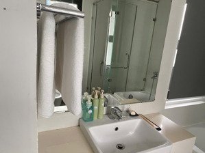 bán căn 3 ngủ toà lake1 view trực diện sân golf, hồ thiên nga giá 6.2 tỷ bao phí giá cực tốt